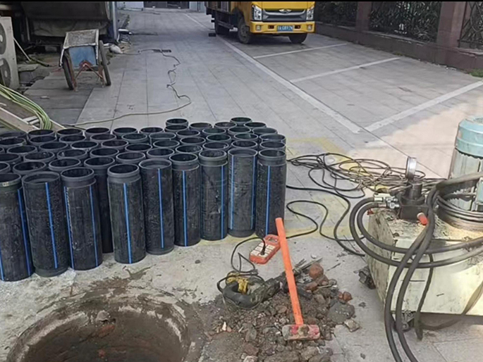 琼山PE置换管厂家 DN315置换管 非开挖管短管置换